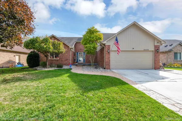 35378 SAINT CLAIR DR, New Baltimore, MI 48047