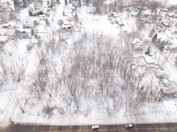 West Bloomfield, MI 48324,000 COOLEY LK