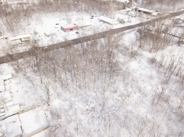 West Bloomfield, MI 48324,000 COOLEY LK