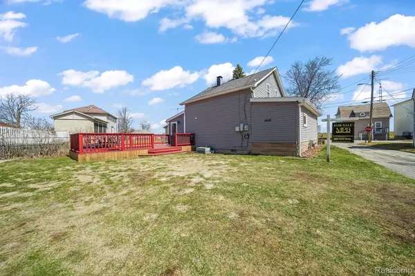 Luna Pier, MI 48157,4448 SPRING ST