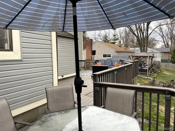 Farmington, MI 48336,22530 Power RD