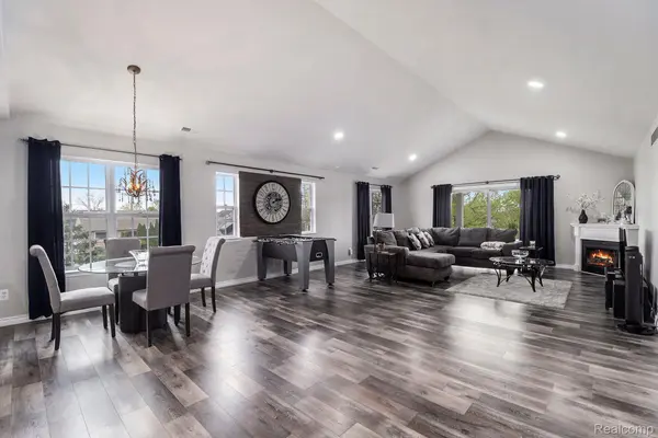 Macomb, MI 48044,45700 GABLE DR