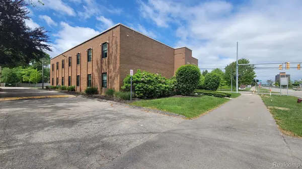 23875 NORTHWESTERN HWY ##A & or #B, Southfield, MI 48075