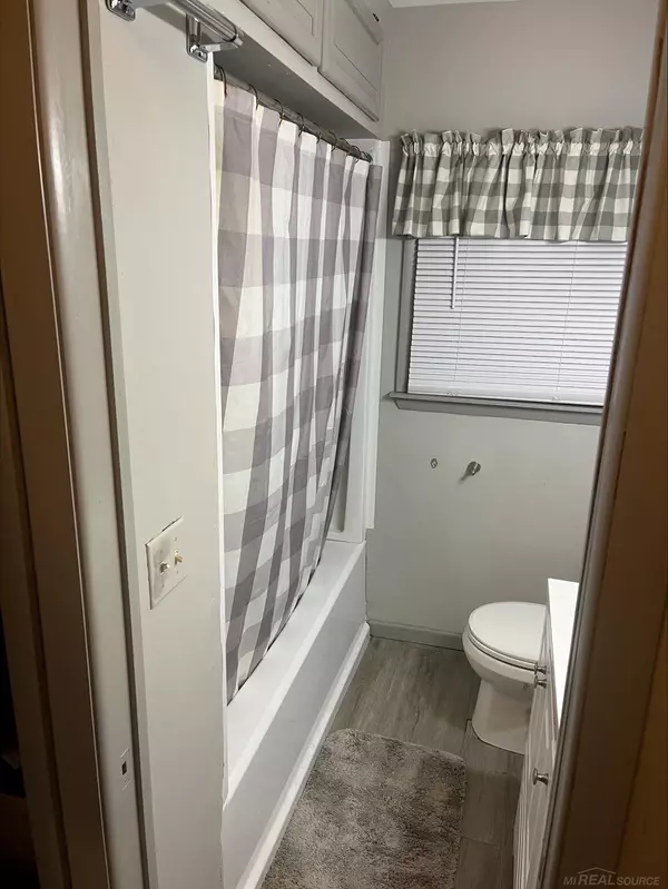 Memphis, MI 48041,81205 Cole ST