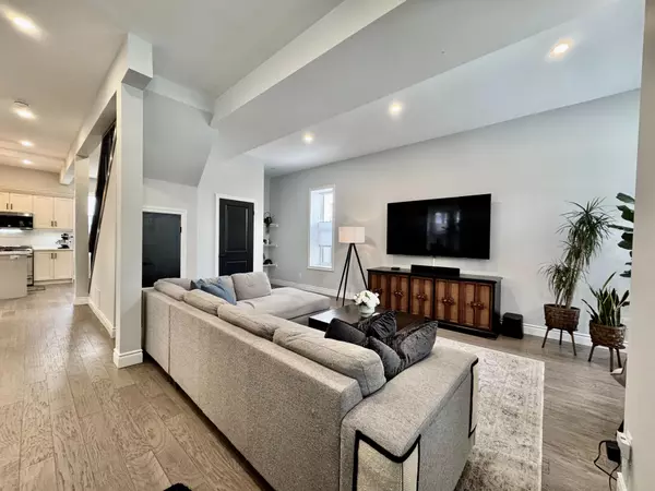 Cambridge, ON N1R 5G7,6 Elgin ST N