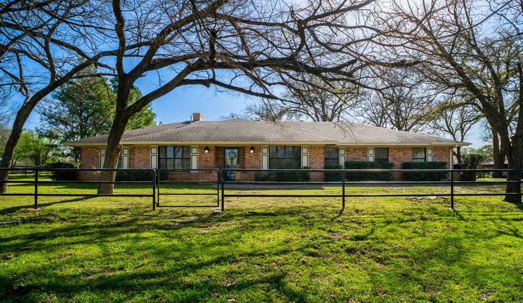 141 Lcr 405, Mexia, TX 76667