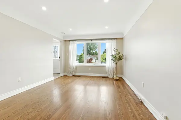 Hamilton, ON L8T 2C1,174 Broker DR