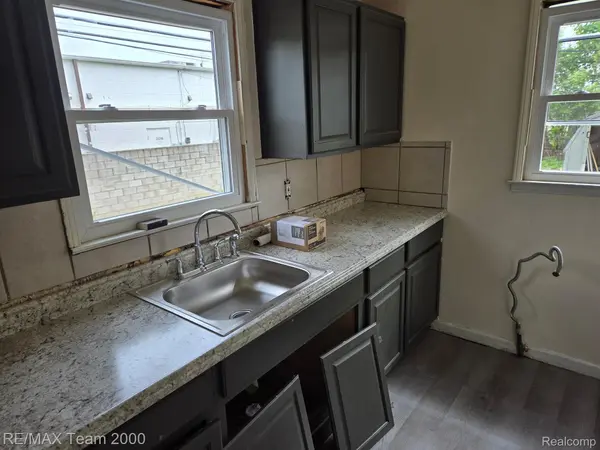 Taylor, MI 48180,15031 MICHAEL ST