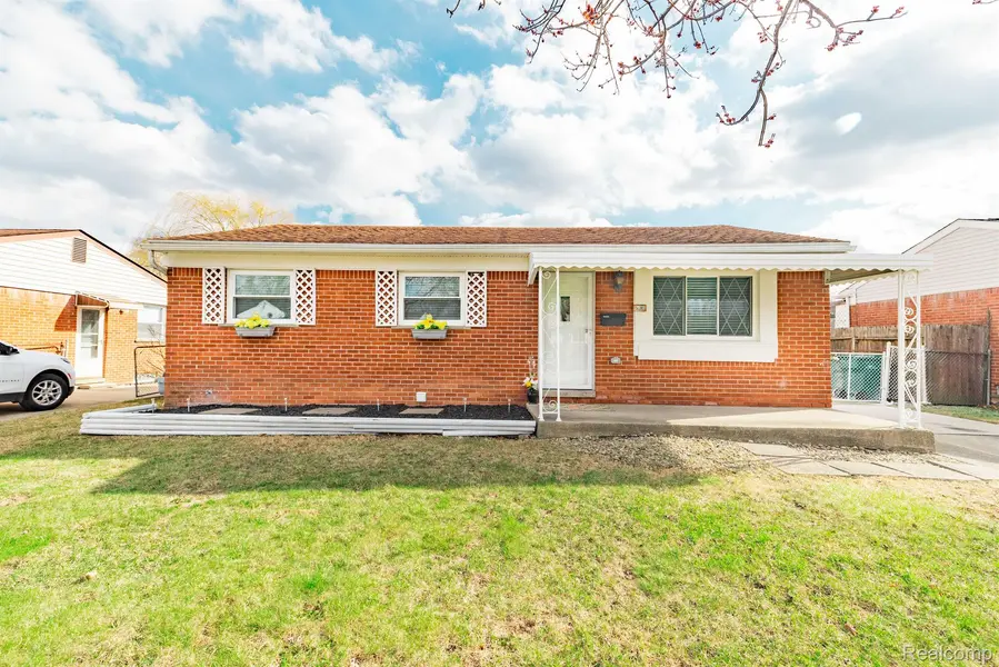 34583 JULIE DR, Romulus, MI 48174