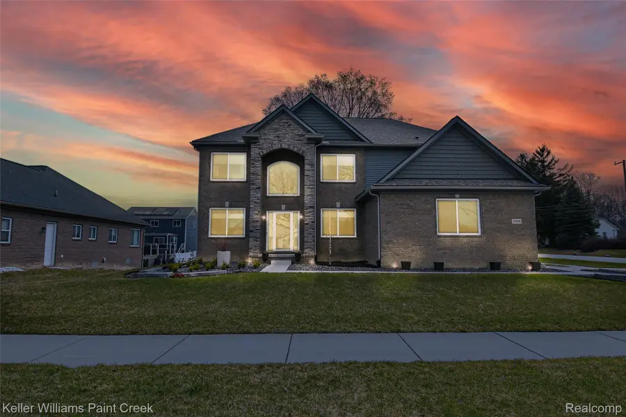 3399 MILDRED AVE, Rochester Hills, MI 48309