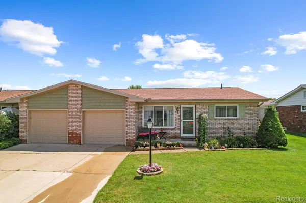 47450 LIZABETH DR, Chesterfield, MI 48047