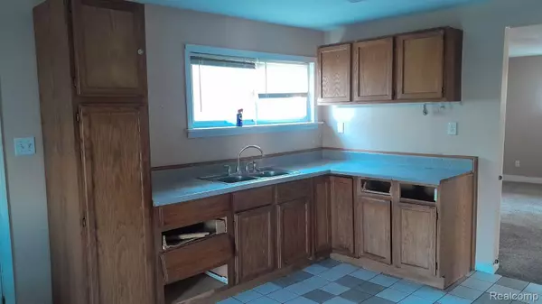 Williamston, MI 48895,2155 MITCHELL RD