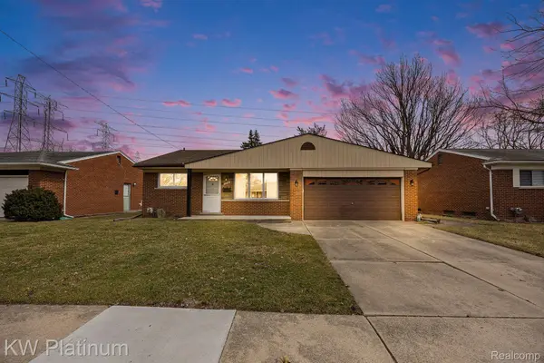 Warren, MI 48093,29728 PALOMINO DR