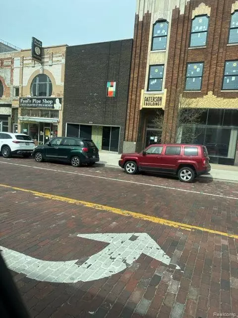 649 S SAGINAW ST, Flint, MI 48502