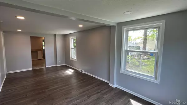 Warren, MI 48091,7520 Studebaker AVE