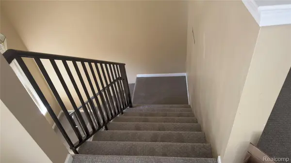 24202 Chesapeake CIR, Walled Lake, MI 48390