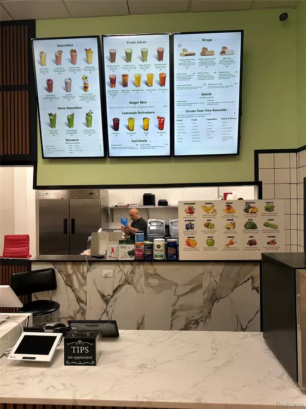 Southfield, MI 48033,00001 Telegraph RD