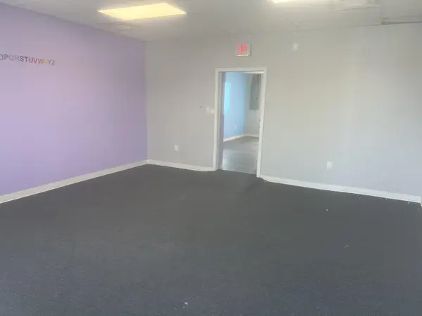 28905 Utica RD S, Roseville City, MI 48066