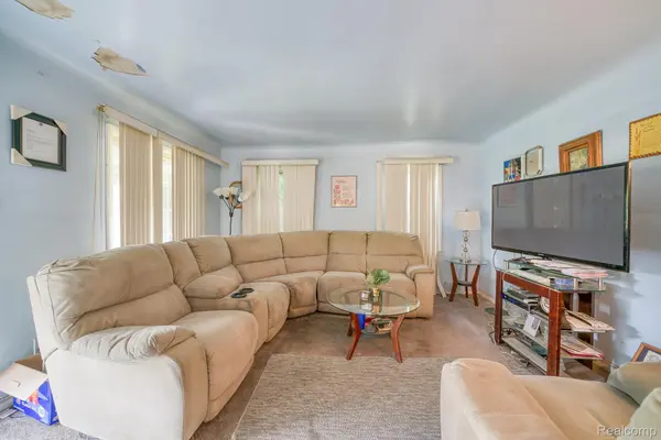 Detroit, MI 48219,19003 FIELDING ST