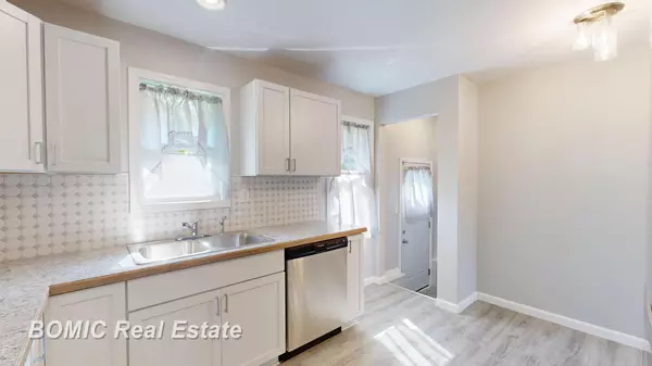 Clio, MI 48420,9194 Maplewood RD