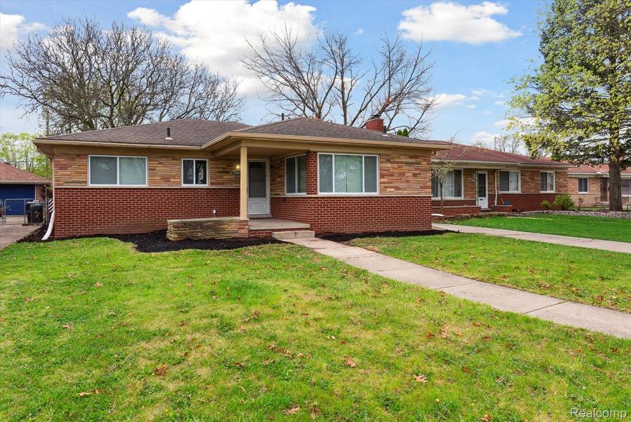 25611 DOVER, Redford, MI 48239