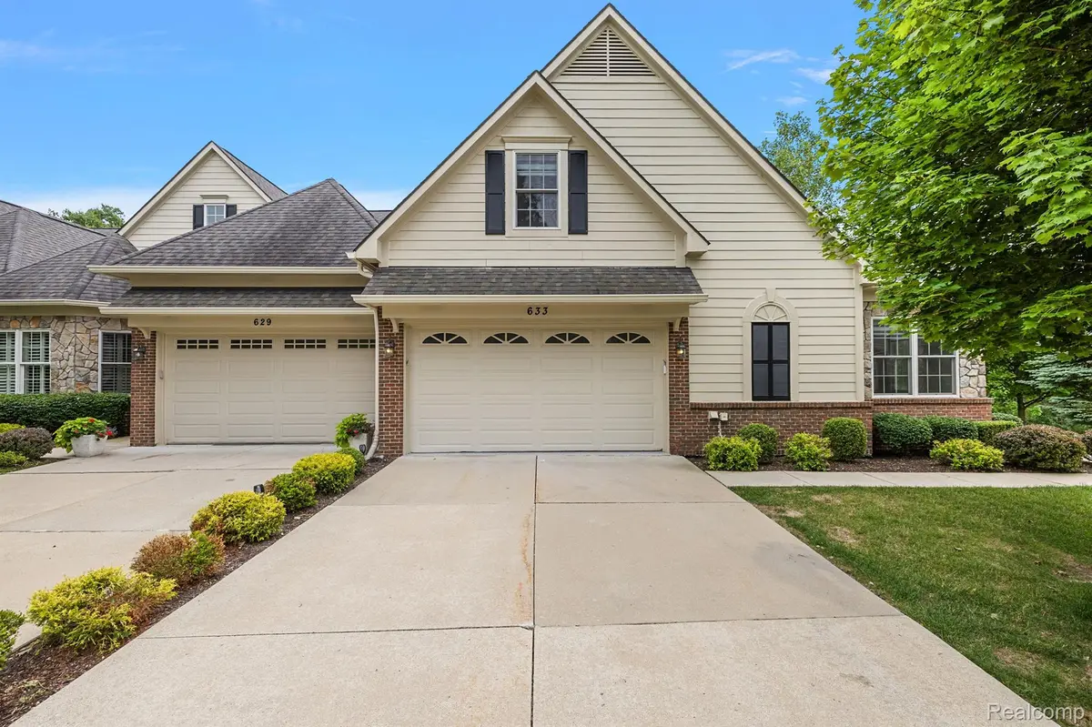 Rochester Hills, MI 48306,633 MOUNTAIN CIR