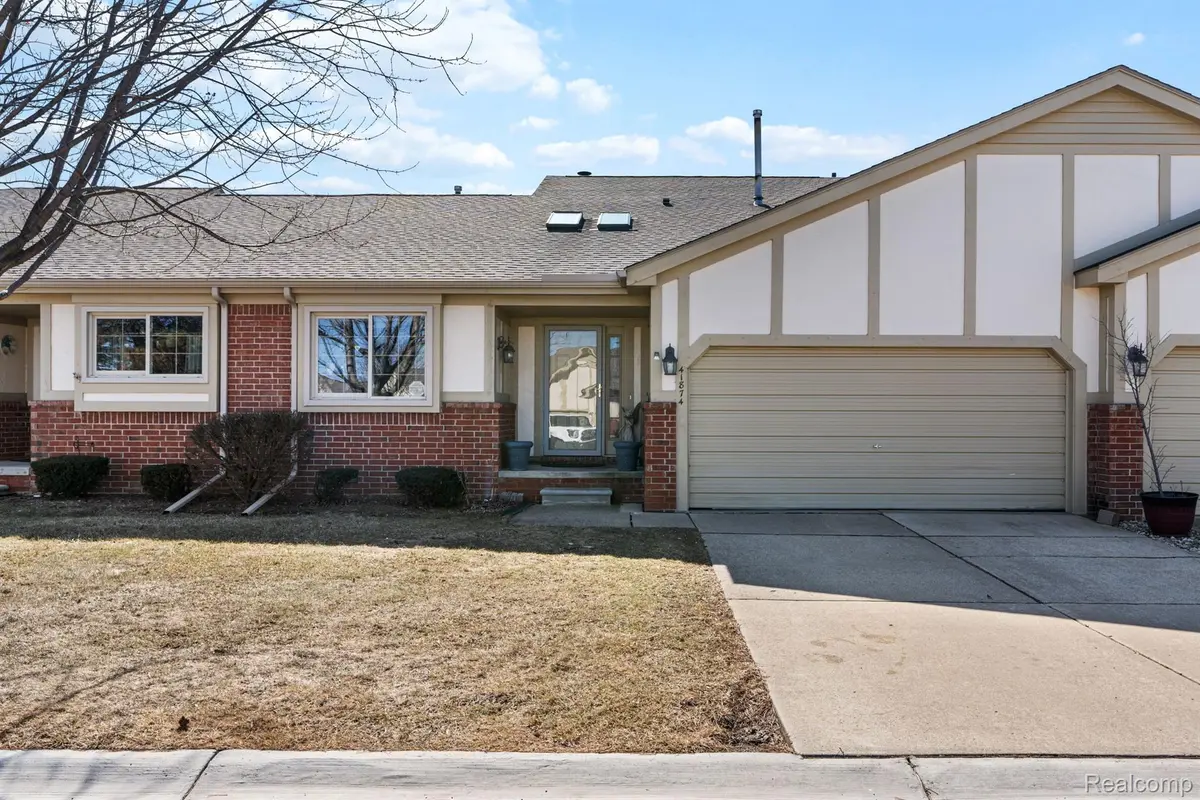 Clinton Township, MI 48038,41874 BROOKVIEW LN