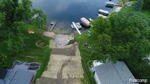 10418 KING RD, Springfield Twp, MI 48350