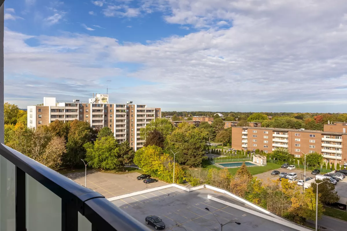 St. Catharines, ON L2N 2G5,359 Geneva ST #904