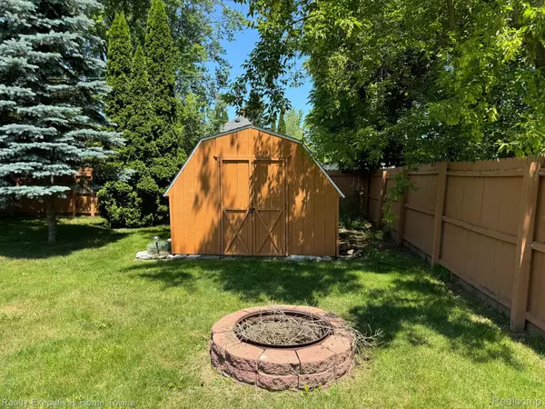 Croswell, MI 48422,121 GAIGE ST