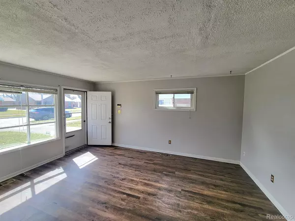 Warren, MI 48089,11175 EDGEMONT AVE