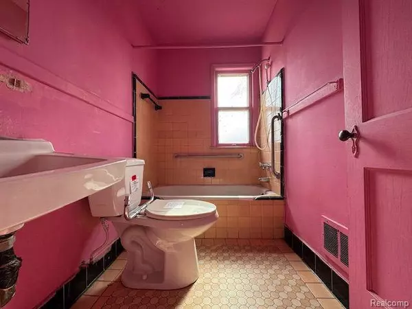 River Rouge, MI 48218,551 CAMPBELL ST