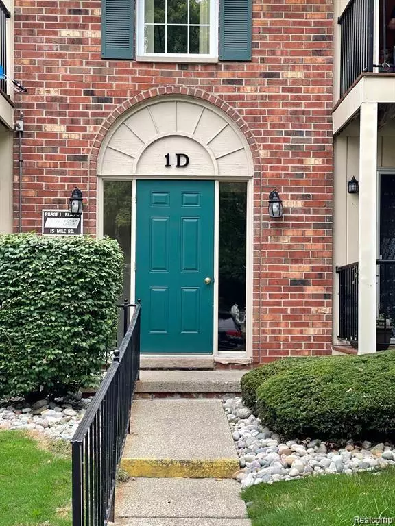 Sterling Heights, MI 48312,12018 15 MILE RD #25