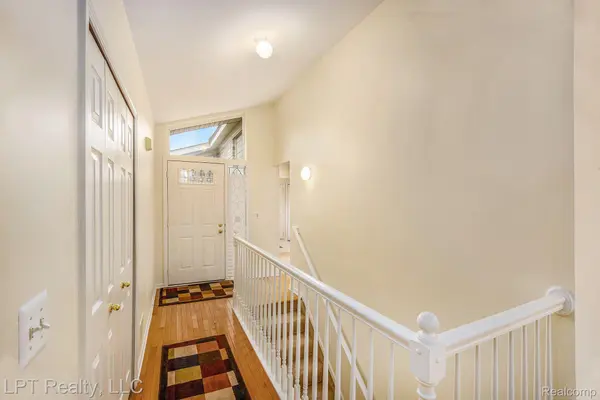 Macomb, MI 48044,18148 PORT SALEM DR