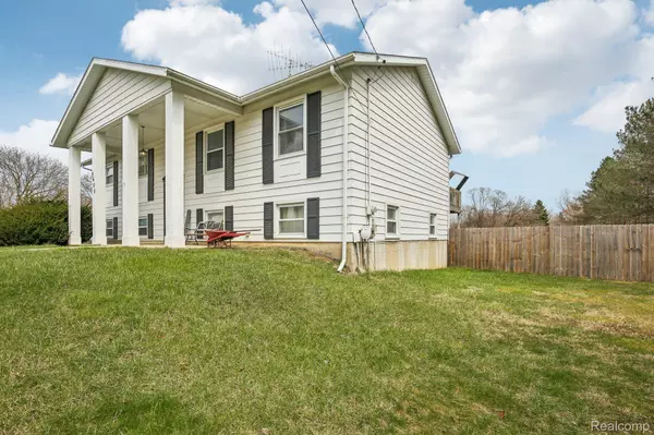 Flushing, MI 48433,5400 N ELMS RD