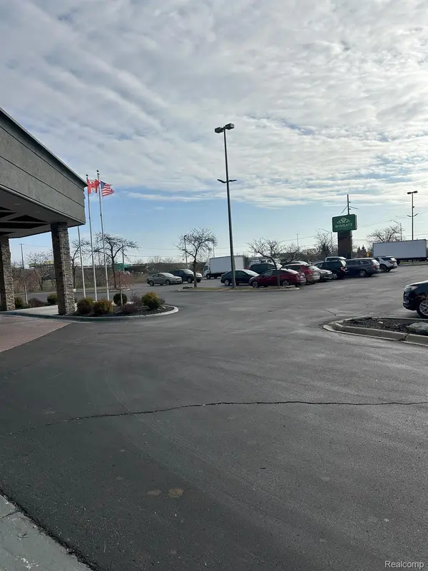 Troy, MI 48083,2537 ROCHESTER