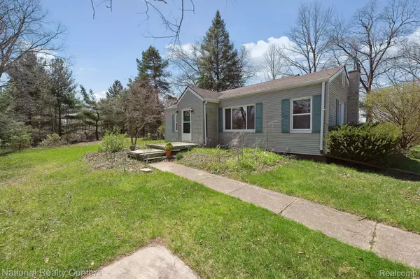 South Lyon, MI 48178,25051 MARTINDALE RD