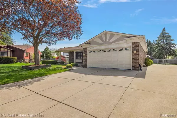 Sterling Heights, MI 48310,38702 BRONSON DR