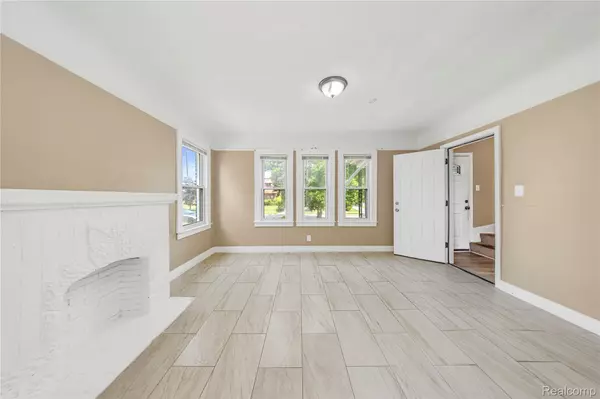 Detroit, MI 48227,11327 Hartwell ST