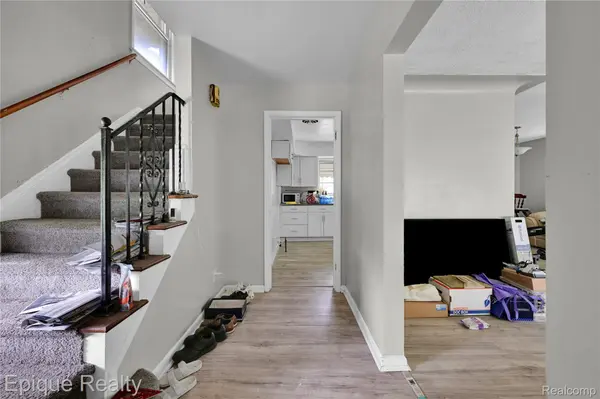 Detroit, MI 48219,16540 Evergreen RD