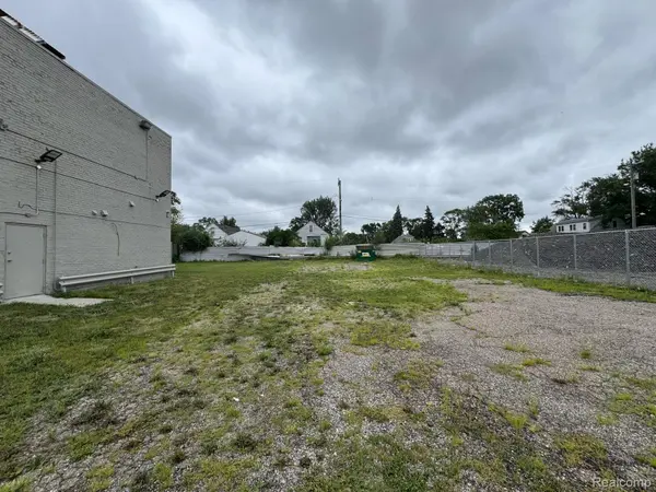 13532 Conant ST, Detroit, MI 48212