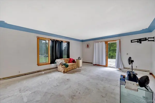 Columbiaville, MI 48421,5416 Sandy LN