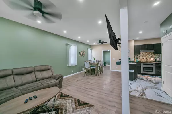 Detroit, MI 48206,7416 Hanover AVE