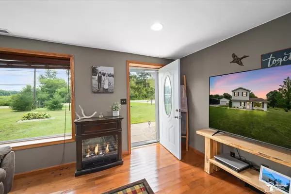 Temperance, MI 48182,10190 Douglas RD