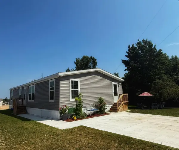 1187 Ironstone DR, Mount Pleasant, MI 48858