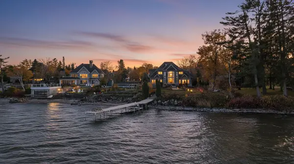 Barrie, ON L4N 7T1,44-46 Gray LN