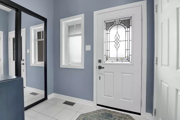 Orleans - Cumberland And Area, ON K4A 0R3,828 Ashenvale WAY