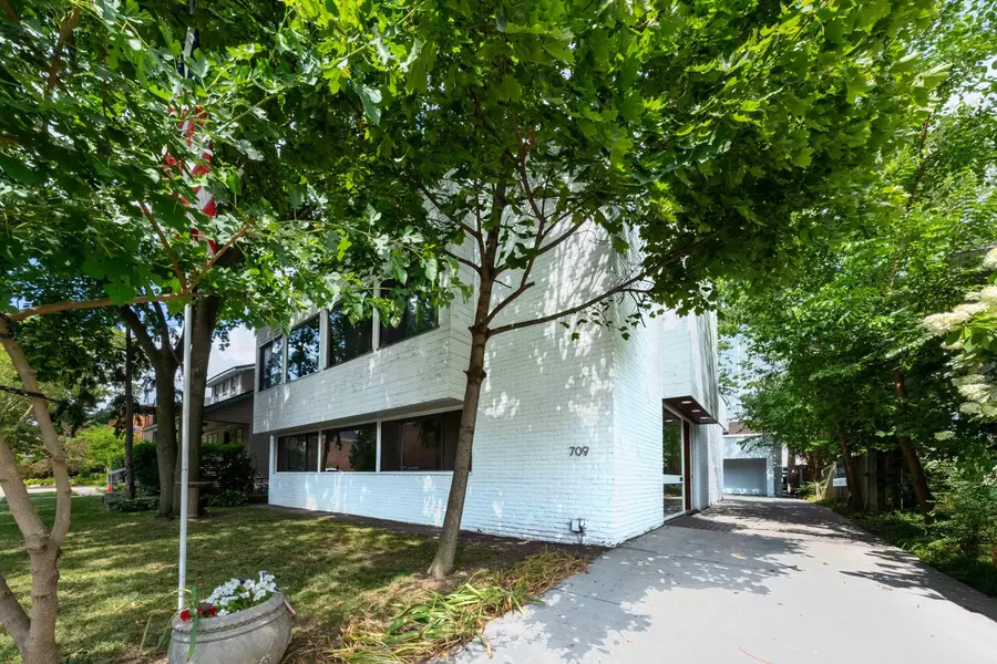 709 Ann ST, Birmingham, MI 48009