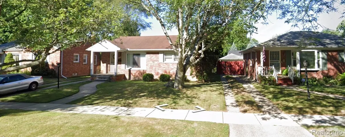 Redford, MI 48240,17699 Lennane