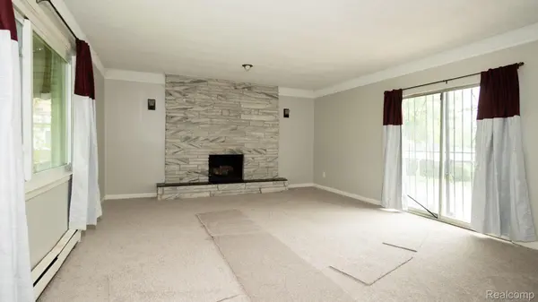 Mt. Clemens, MI 48043,245 BROADWAY ST